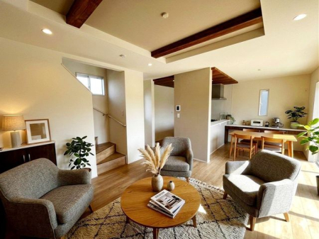 ��t���s��s����5���ڂ̐V�z��ˌ��Ẵ��r���O