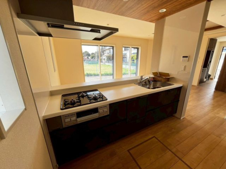 ��t���s��s����5���ڂ̐V�z��ˌ��ẴL�b�`��