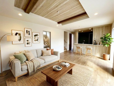 ��t���s��s����1���ڂ̐V�z��ˌ��Ẵ��r���O