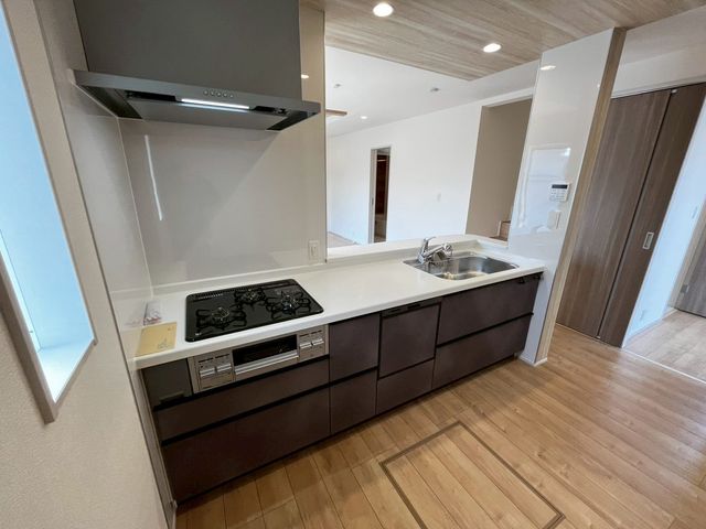 ��t���s��s����1���ڂ̐V�z��ˌ��ẴL�b�`��