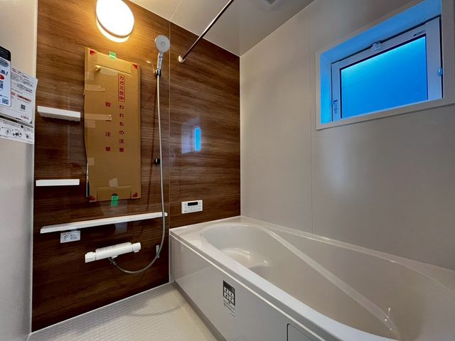 ��t���s��s����1���ڂ̐V�z��ˌ��Ă̗���