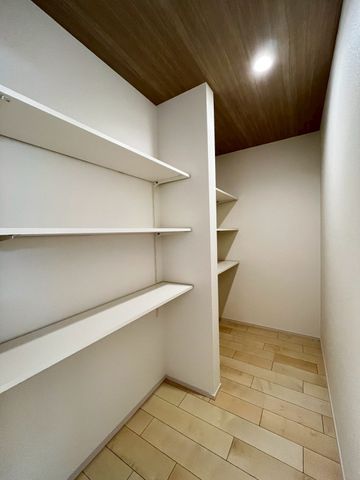 ��t�����ˎs����3���ڂ̐V�z��ˌ��Ă̎��[