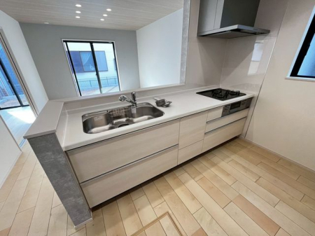 ��t�����ˎs����3���ڂ̐V�z��ˌ��ẴL�b�`��