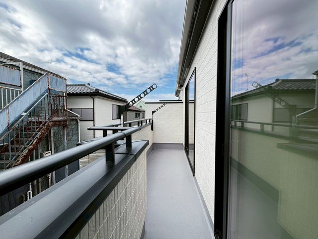 ��t�����ˎs����3���ڂ̐V�z��ˌ��Ẵo���R�j�[