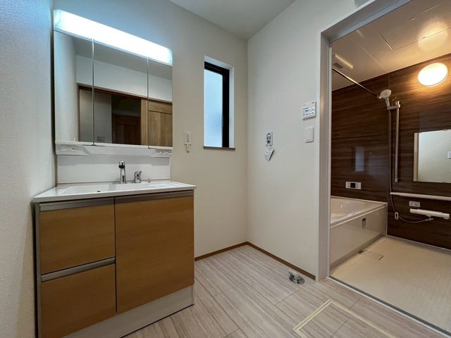 ��t�����ˎs����3���ڂ̐V�z��ˌ��Ă̐��ʑ�E���ʏ�