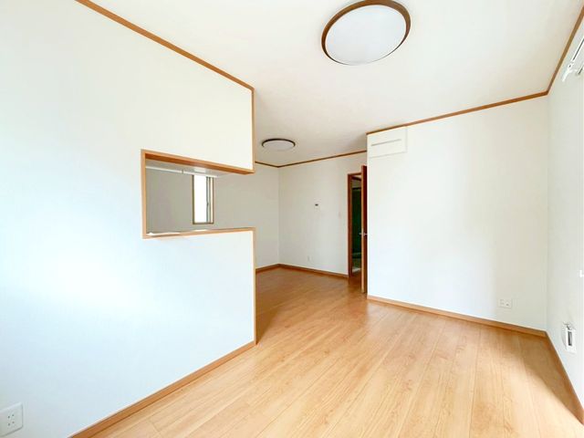 ��t�����P�J�s�n���� �̒��È�ˌ��Ẵ��r���O