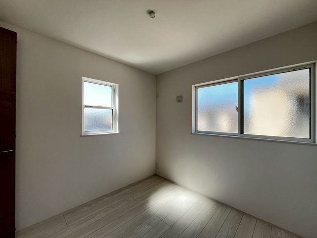 ��t�����P�J�s�k����2���ڂ̐V�z��ˌ��Ă̎��[