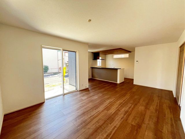 ��t�����P�J�s�k����2���ڂ̐V�z��ˌ��Ẵ��r���O