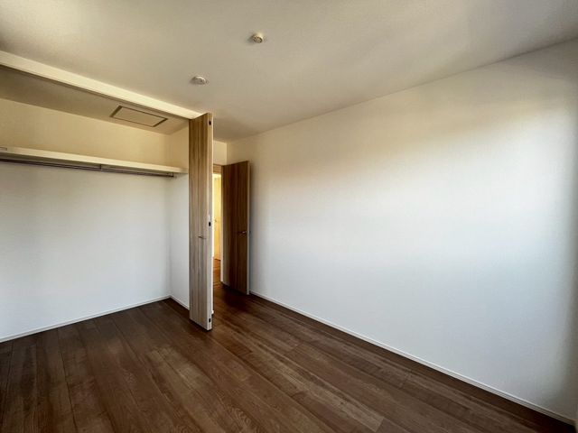 ��t�����P�J�s�k����2���ڂ̐V�z��ˌ��Ă̐Q��