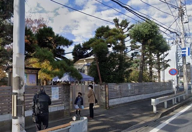 ��t���D���s�C�_��2���ڂ̒��Ã}���V�����̎��ӊ�