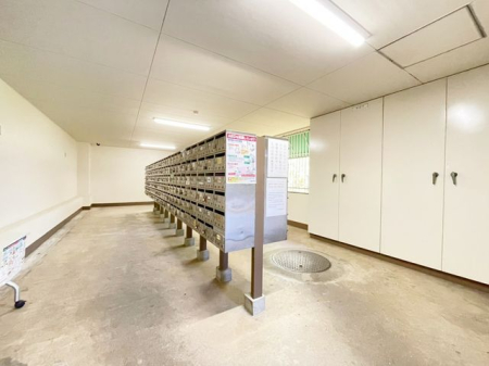 ��t���D���s�C�_��2���ڂ̒��Ã}���V�����̂��̑�