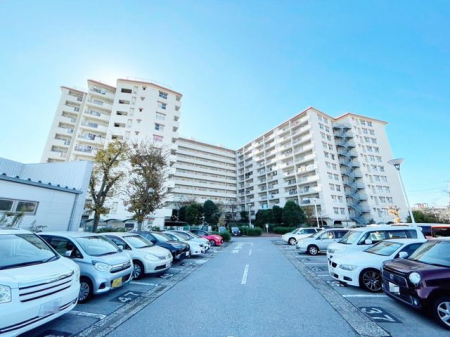 ��t���D���s�C�_��2���ڂ̒��Ã}���V�����̌��n�O�ώʐ^