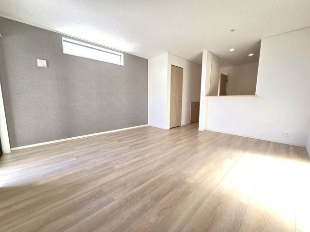 ��t���s��s�{�v��1���ڂ̐V�z��ˌ��Ẵ��r���O