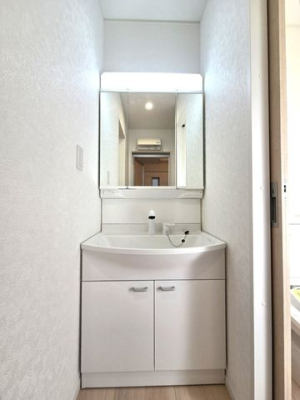 ��t���s��s�{�v��1���ڂ̐V�z��ˌ��Ẵg�C��