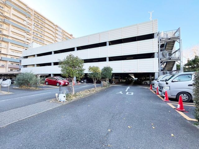 ��t���D���s�R��1���ڂ̒��Ã}���V�����̒��ԏ�