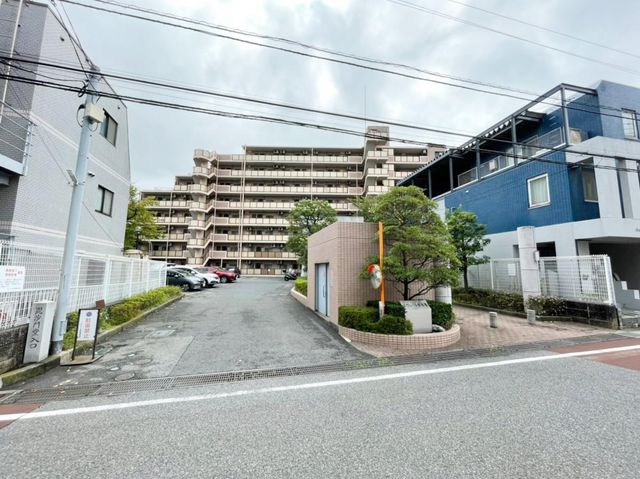 ��t���D���s�Í�3���ڂ̒��Ã}���V�����̌��n�O�ώʐ^