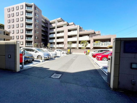 ��t���D���s���2���ڂ̒��Ã}���V�����̒��ԏ�