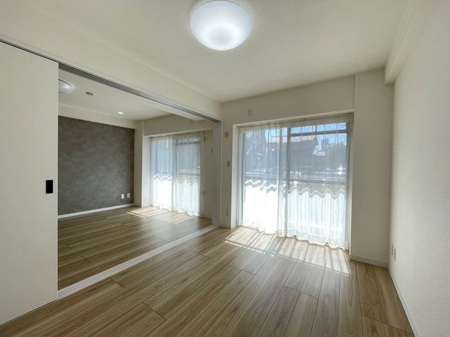 ��t���D���s�{��5���ڂ̒��Ã}���V�����̐Q��