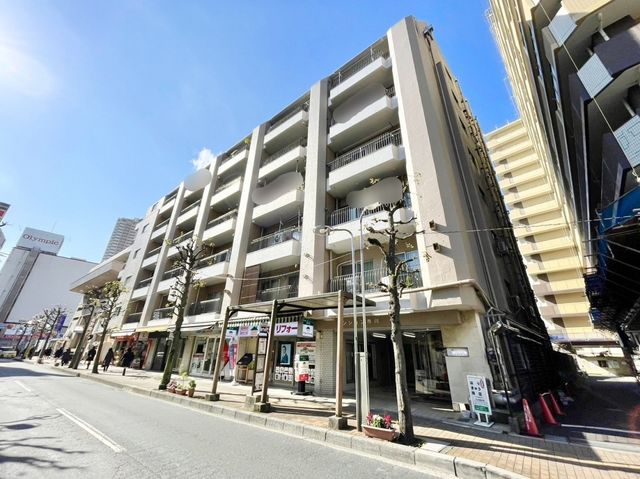 ��t���s��s�s��1���ڂ̒��Ã}���V�����̌��n�O�ώʐ^