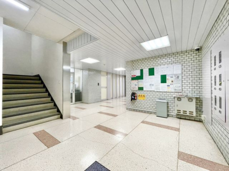 ��t���s��s�s��1���ڂ̒��Ã}���V�����̃G���g�����X