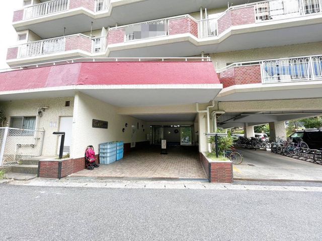 ��t���s��s�s���3���ڂ̒��Ã}���V�����̃G���g�����X