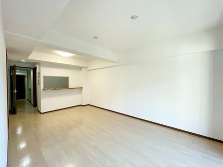 ��t���D���s��q�� �̒��Ã}���V�����̃��r���O