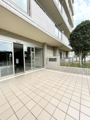 ��t���s��s�k����4���ڂ̒��Ã}���V�����̃G���g�����X