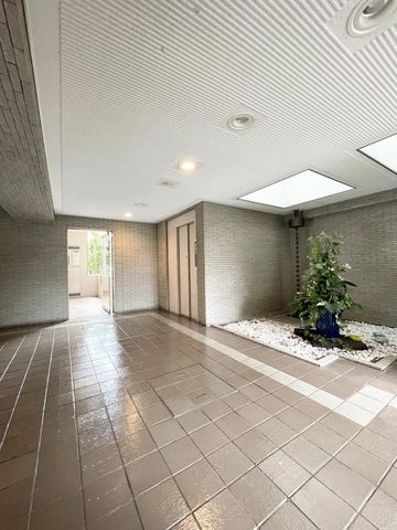 ��t���s��s�k����4���ڂ̒��Ã}���V�����̃G���g�����X