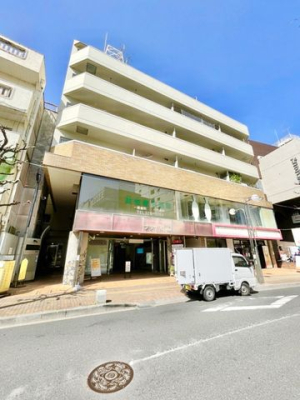 ��t���s��s�s��1���ڂ̒��Ã}���V�����̌��n�O�ώʐ^