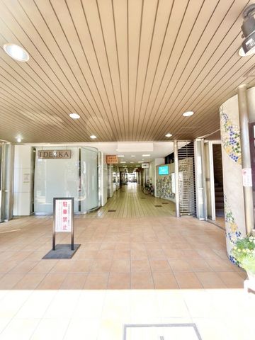 ��t���s��s�s��1���ڂ̒��Ã}���V�����̃G���g�����X