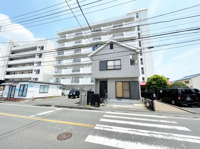 ��t���s��s������3���ڂ̒��Ã}���V�����̌��n�O�ώʐ^