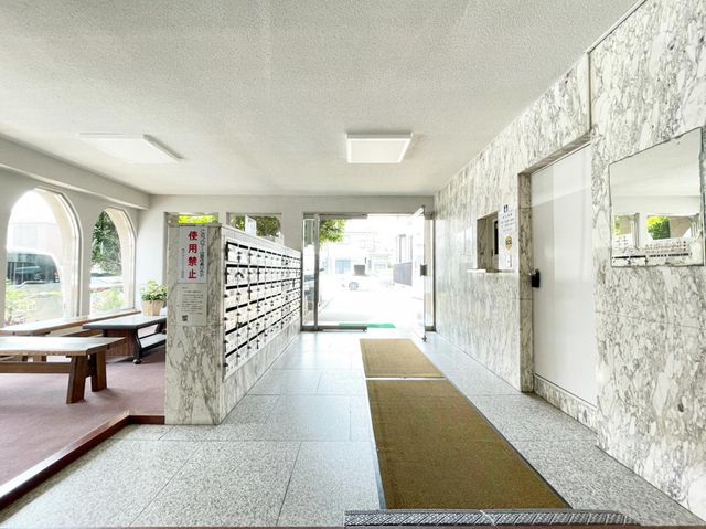 ��t���s��s������3���ڂ̒��Ã}���V�����̃G���g�����X