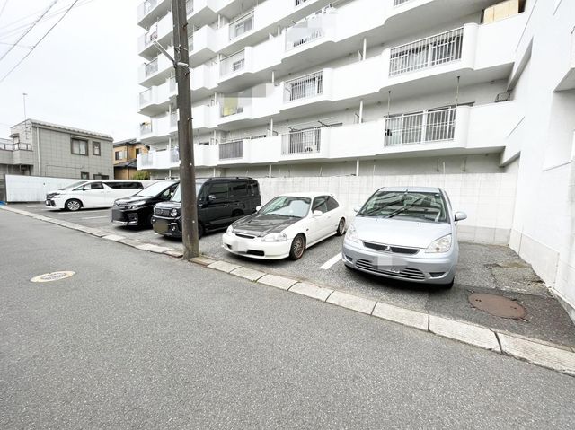 ��t���s��s������3���ڂ̒��Ã}���V�����̒��ԏ�