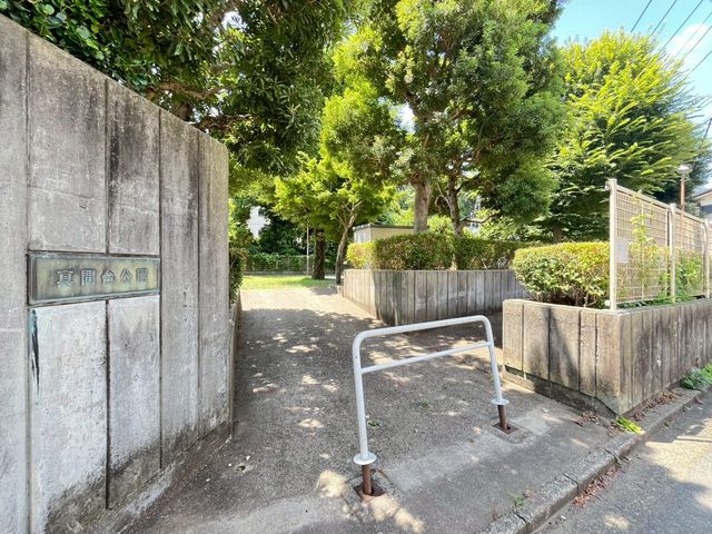 ��t���s��s�s��4���ڂ̓y�n�̎��ӊ�