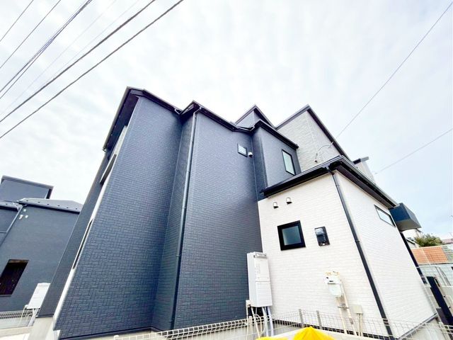 ��t���D���s�ێR5���ڂ̐V�z��ˌ��Ă̌��n�O�ώʐ^