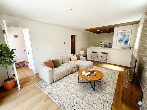 ��t���s��s������5���ڂ̐V�z��ˌ��Ă̌��n�O�ώʐ^