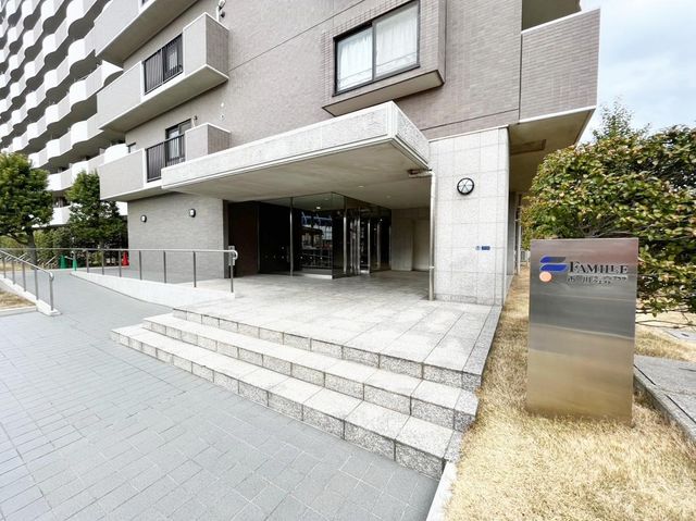 ��t���s��s�S��3���ڂ̒��Ã}���V�����̃G���g�����X