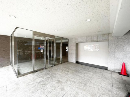 ��t���s��s�S��3���ڂ̒��Ã}���V�����̃G���g�����X