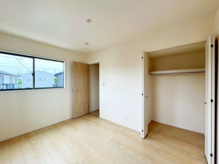 ��t���s��s�^��5���ڂ̐V�z��ˌ��Ă̎��[