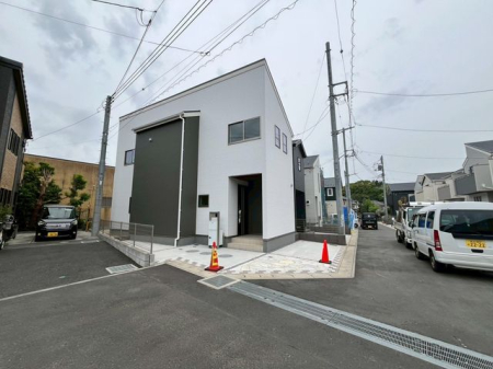 ��t���s��s�^��5���ڂ̐V�z��ˌ��Ă̌��n�O�ώʐ^