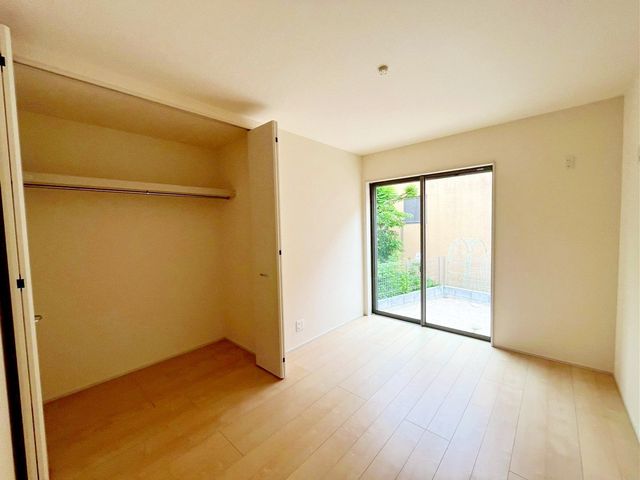 ��t���s��s�^��5���ڂ̐V�z��ˌ��Ă̐Q��