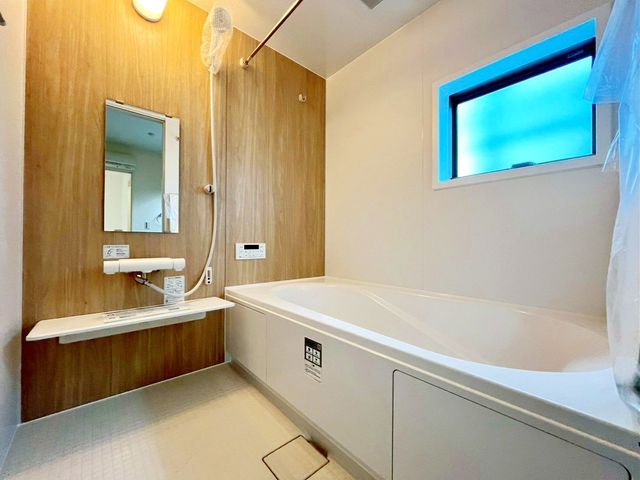 ��t���s��s�^��5���ڂ̐V�z��ˌ��Ă̗���