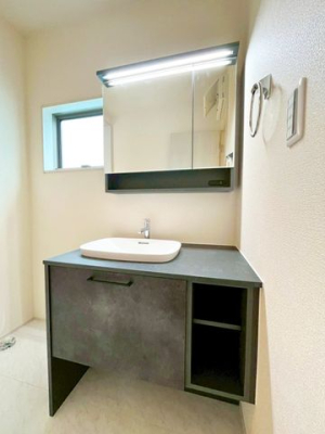 ��t���s��s�^��5���ڂ̐V�z��ˌ��Ă̐��ʑ�E���ʏ�