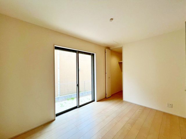 ��t���s��s�^��5���ڂ̐V�z��ˌ��Ă̐Q��