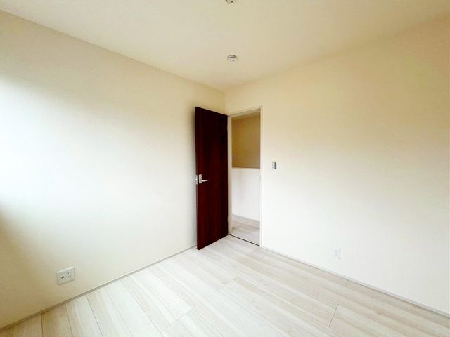 ��t���s��s�^��5���ڂ̐V�z��ˌ��Ă̂��̑�����