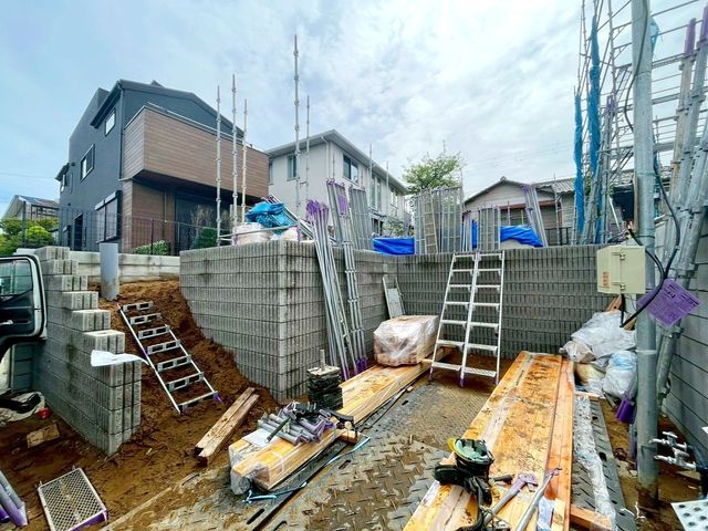 ��t���D���s�C�_4���ڂ̐V�z��ˌ��Ă̌��n�O�ώʐ^