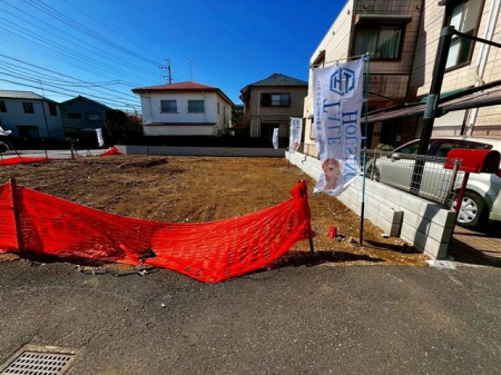 ��t���s��s������1���ڂ̐V�z��ˌ��Ă̌��n�O�ώʐ^