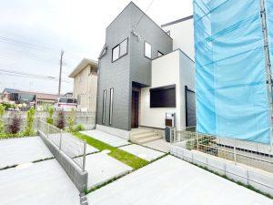 ヤマダホームズ