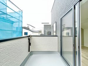 ヤマダホームズ