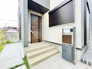 ヤマダホームズ